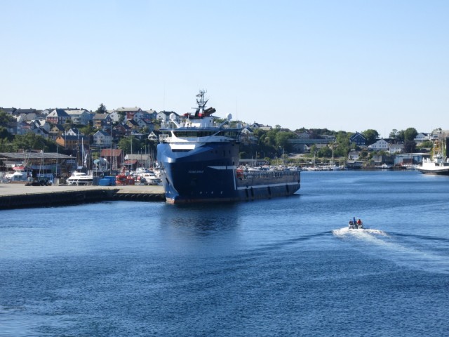 Hurtigruten_2015-06-27_17-12-1